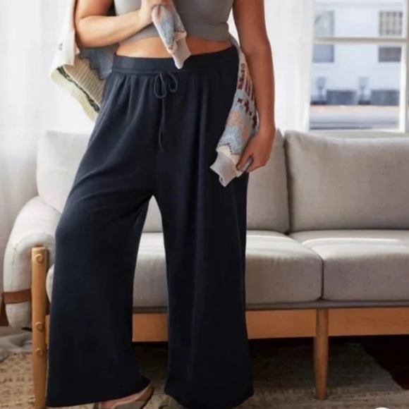 Anthropologie Pants - SOLD. Anthropologie Daily Practice Wide Leg Pleated Sweatpants Size XS